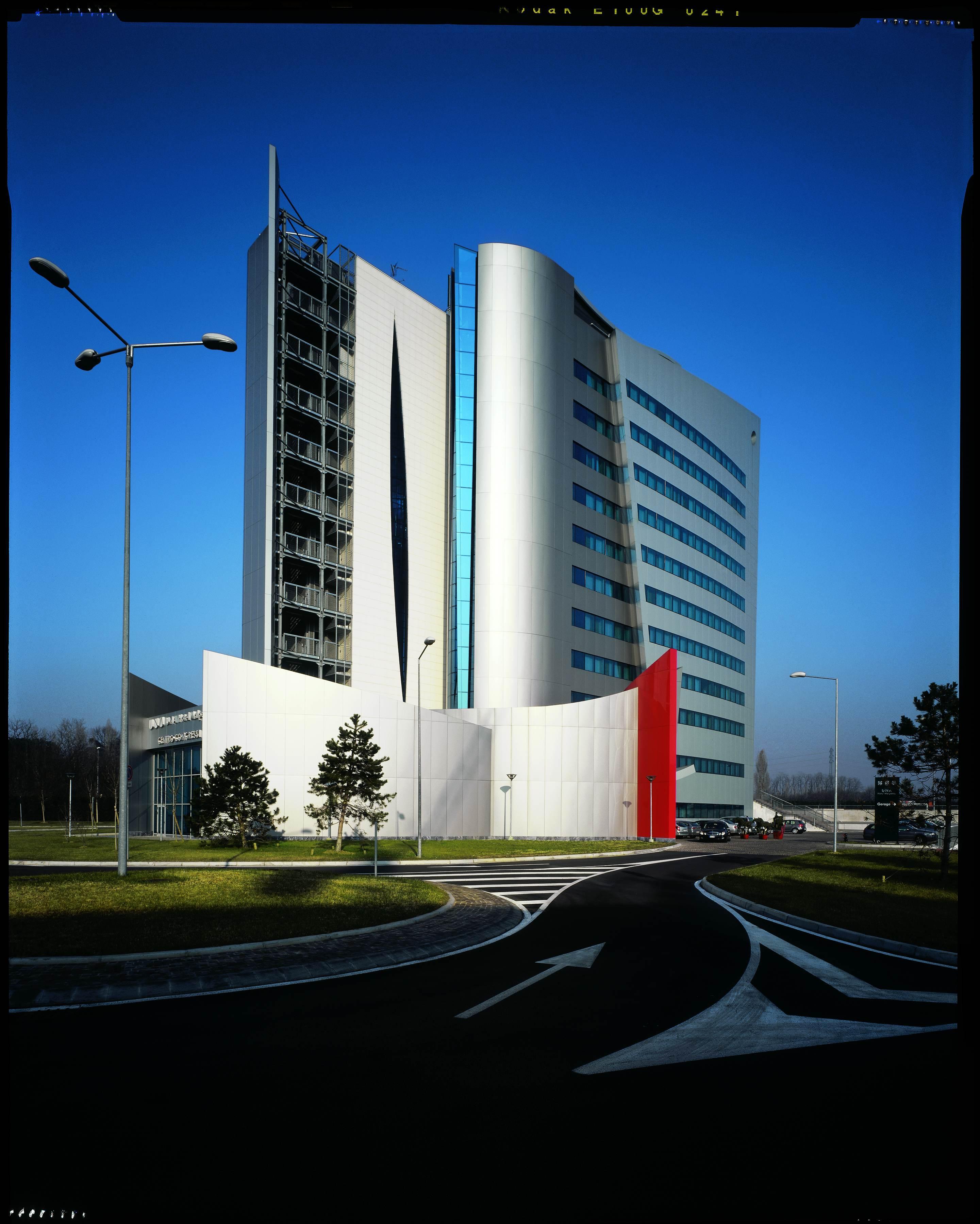 Una Hotels Malpensa Cerro Lago Maggiore Exteriér fotografie