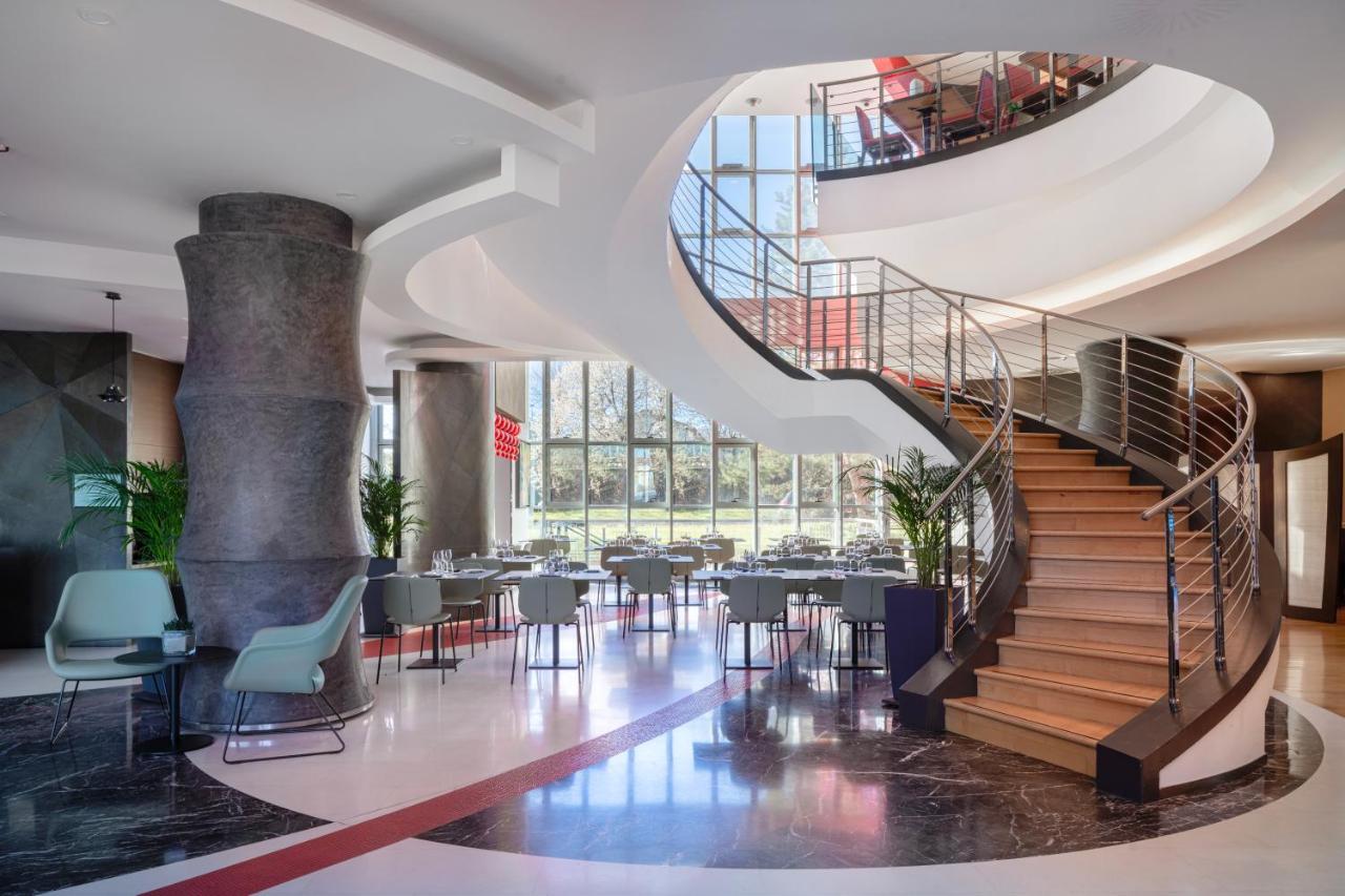 Una Hotels Malpensa Cerro Lago Maggiore Exteriér fotografie