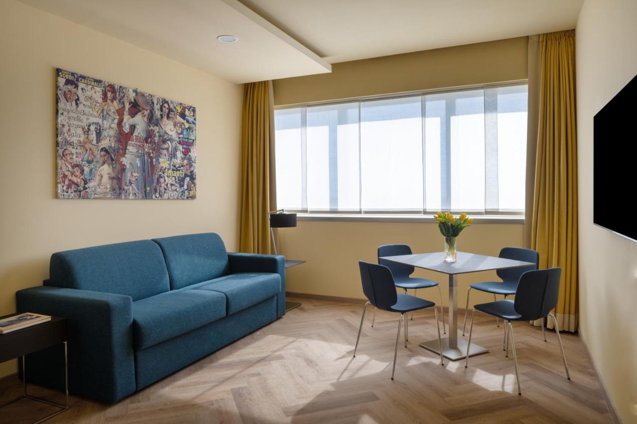 Una Hotels Malpensa Cerro Lago Maggiore Exteriér fotografie