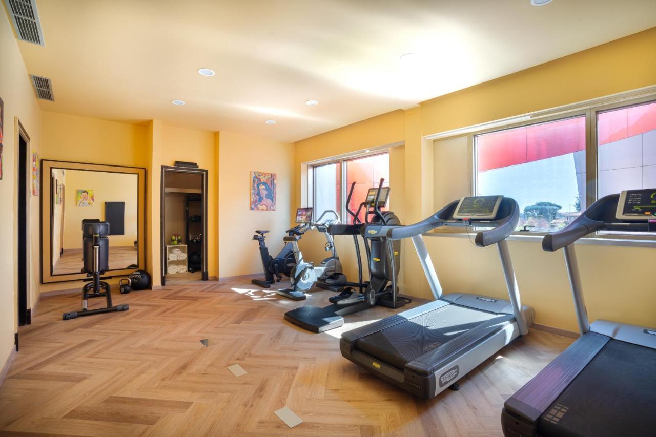 Una Hotels Malpensa Cerro Lago Maggiore Exteriér fotografie