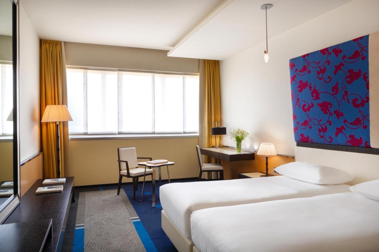 Una Hotels Malpensa Cerro Lago Maggiore Exteriér fotografie
