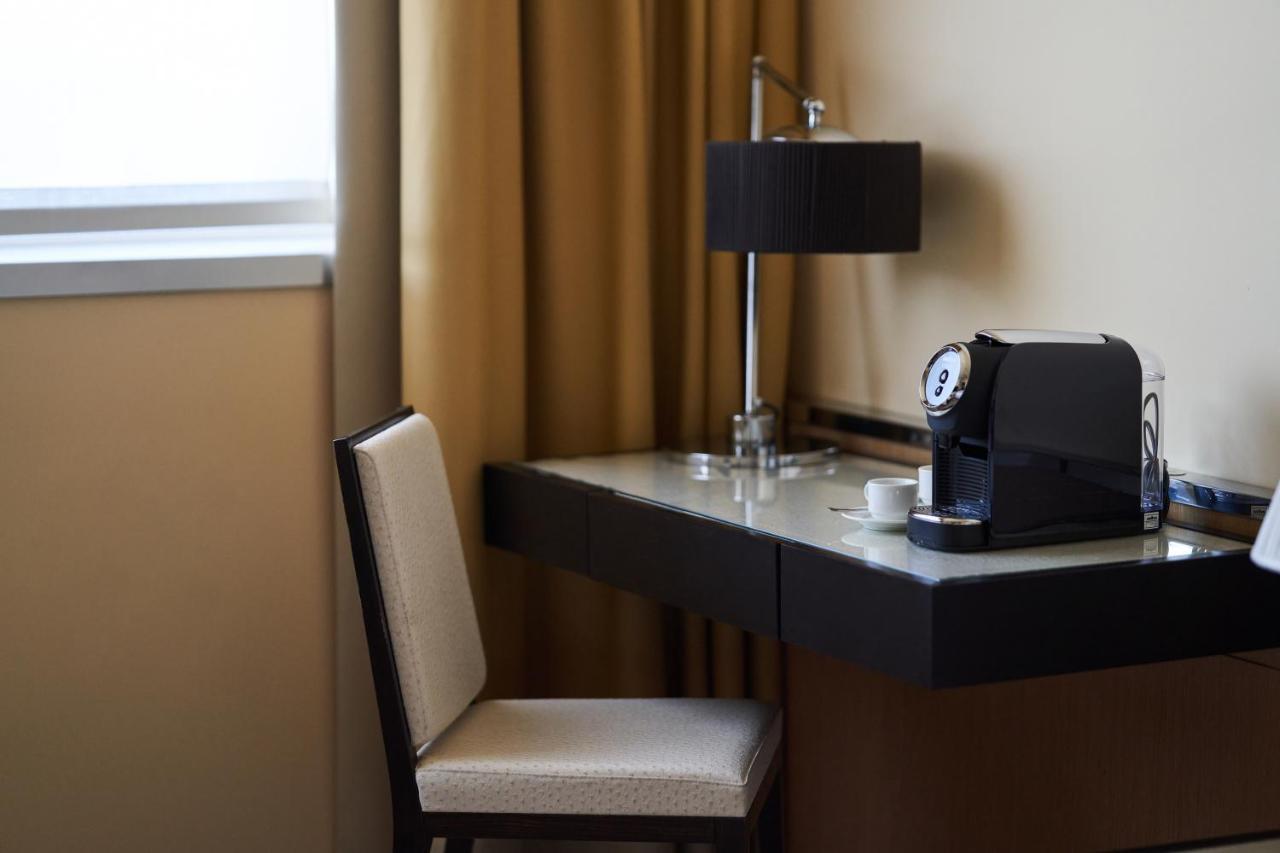 Una Hotels Malpensa Cerro Lago Maggiore Exteriér fotografie